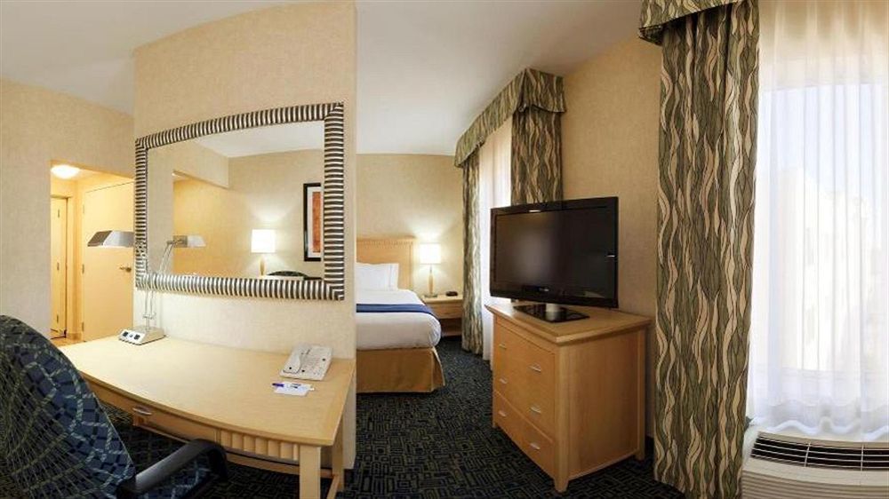 Holiday Inn Express Hotel & Suites Sacramento Airport Natomas, An Ihg Hotel Екстер'єр фото